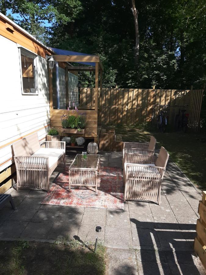 Caravan In Bosrijk Gebied Ξενοδοχείο Zuidlaren Εξωτερικό φωτογραφία