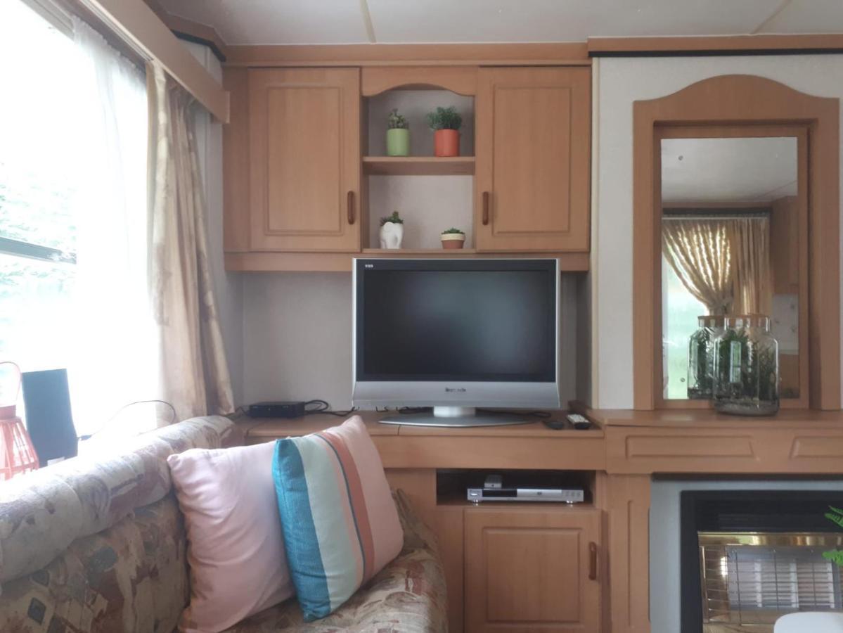 Caravan In Bosrijk Gebied Ξενοδοχείο Zuidlaren Εξωτερικό φωτογραφία